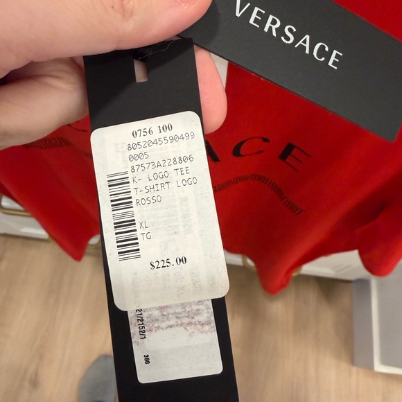 NWT Versace Men's Red Logo Tee with Medusa Motif - Picture 3 of 5